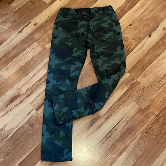 Cat & Jack Boys Camo Stretchy Pants - Size 14 - Picture 6 of 11